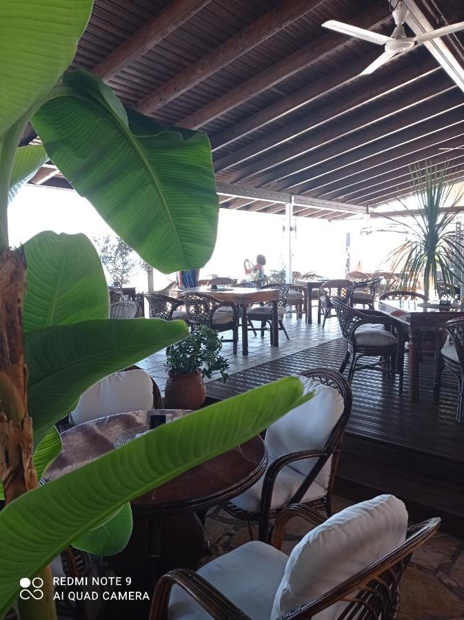 Ninos On The Beach Hotel Roda  Esterno foto